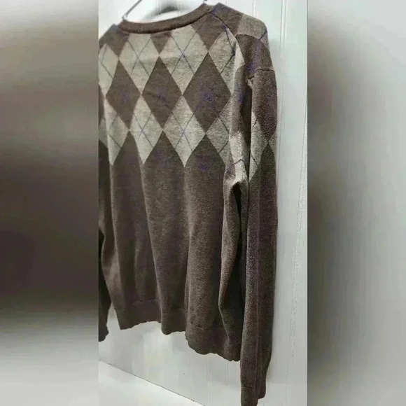 GAP MEN'S V-NECK SWEATER, LARGE - Picture 8 of 16